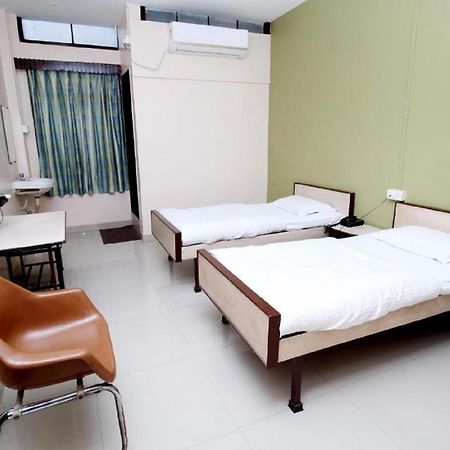 Hotel Gomatgiri Aurangabad  Exterior photo
