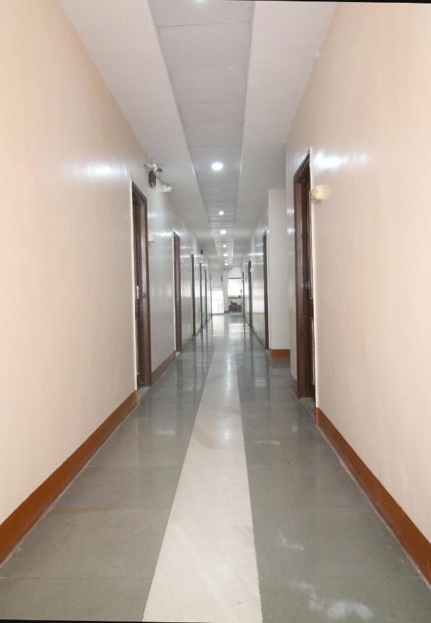 Hotel Gomatgiri Aurangabad  Exterior photo